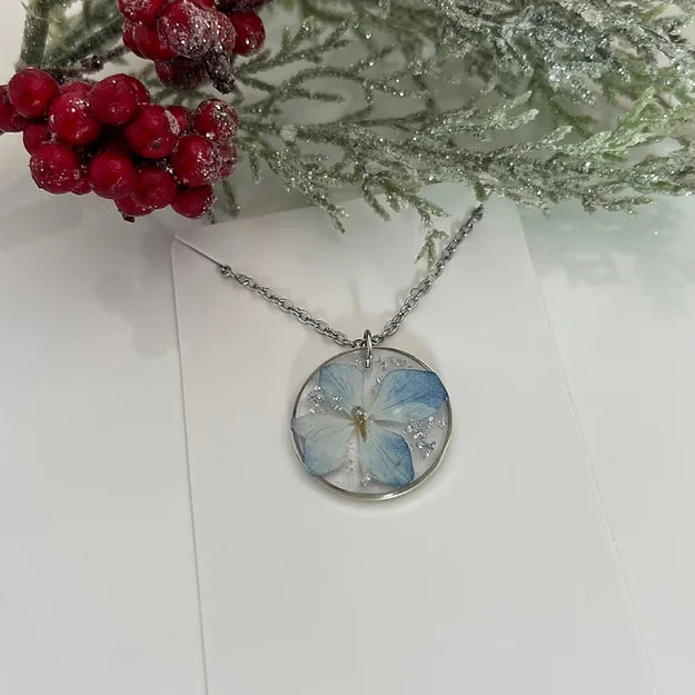 Blooming Gratitude: Blue Hydrangea Necklace