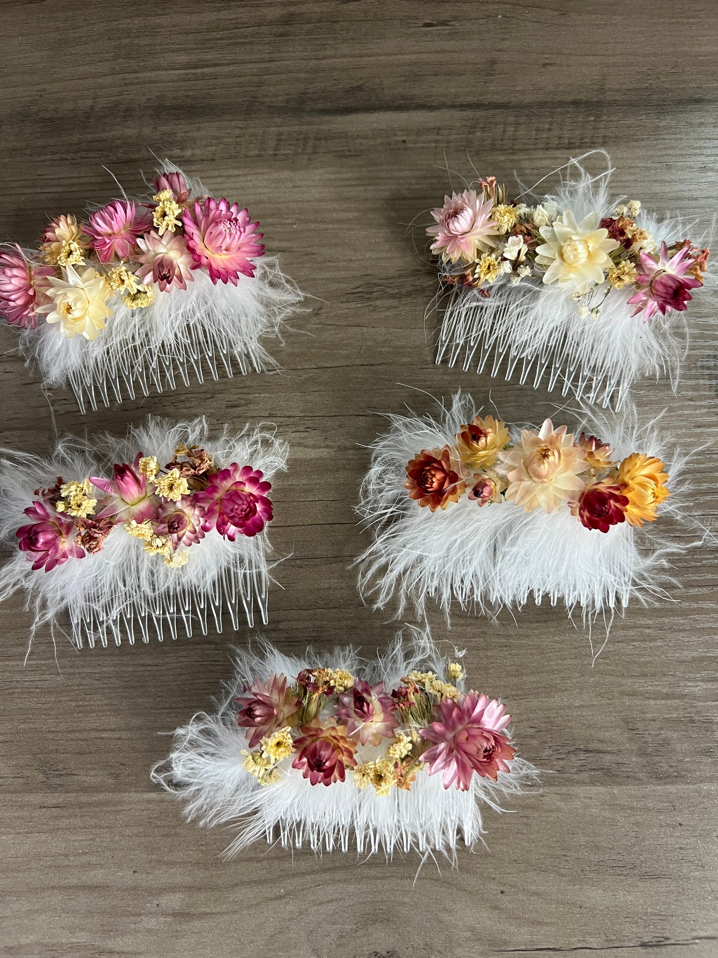 Dried flower hair comb