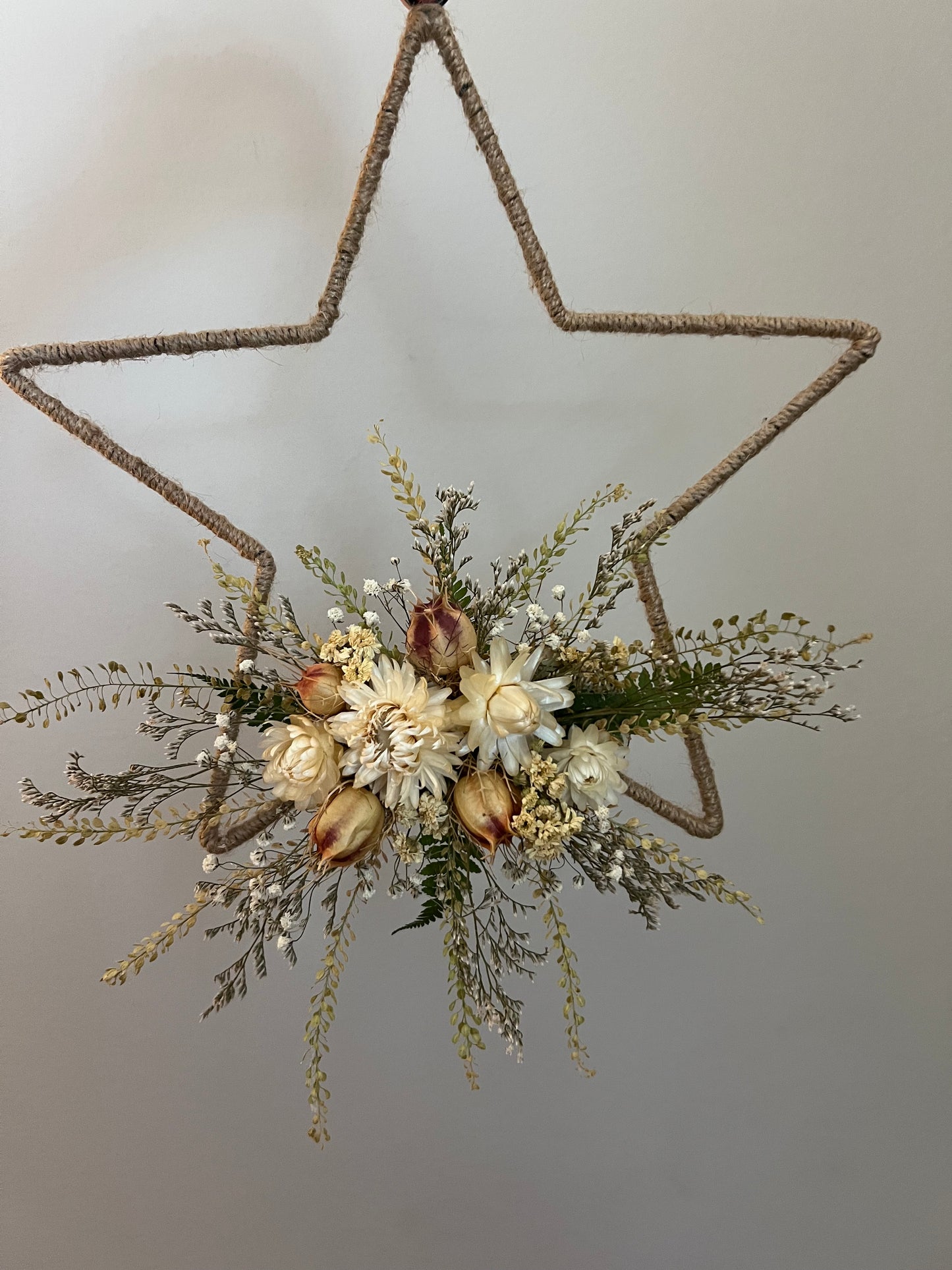 10 in Star wall hanging with everlasting flowers