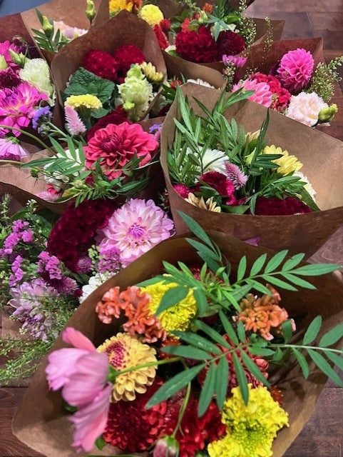 Sunshine and Blooms Summer/Fall Bouquet Club